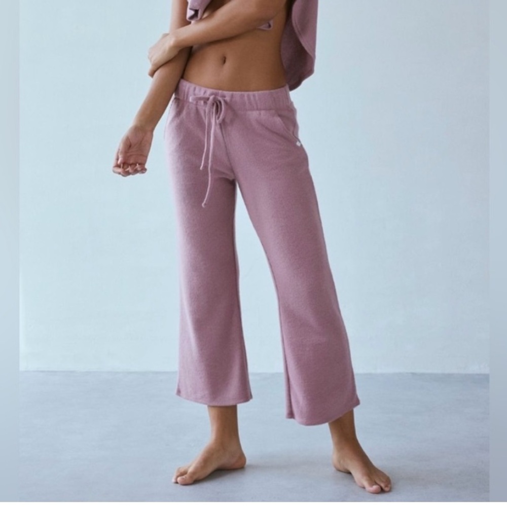 🟤NWT OUT FROM UNDER by URBAN OUTFITTERS Waffle Knit Kick Flare Pant in Mauve XL
